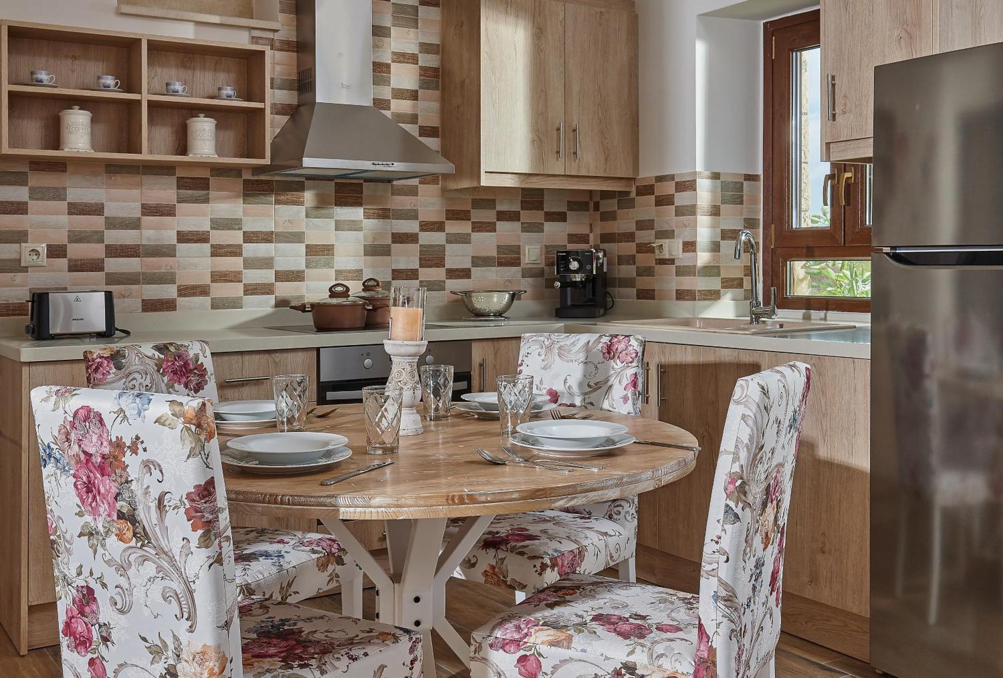 Orelia Cretan Deluxe Apartments Kamilari Luaran gambar