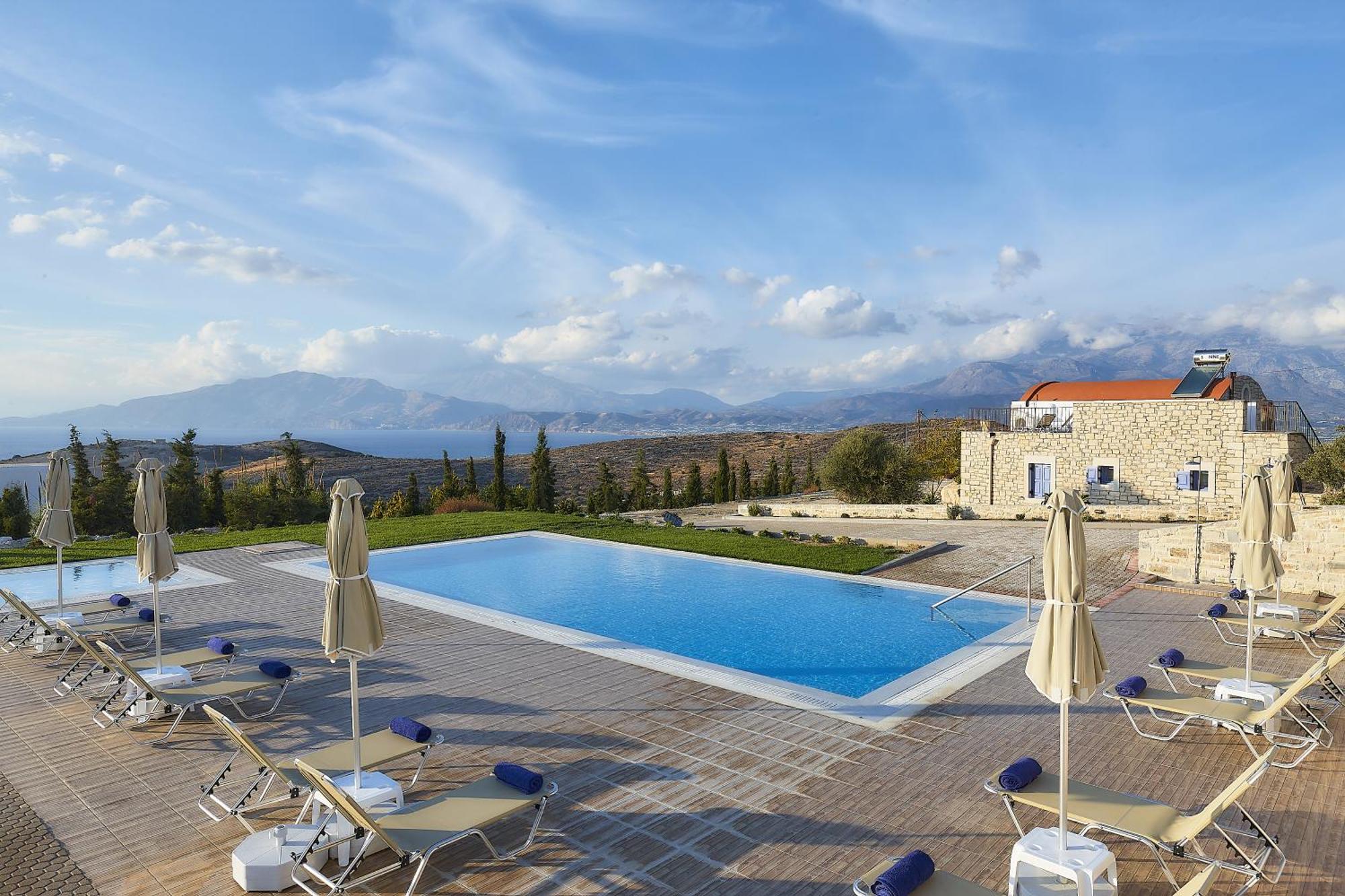 Orelia Cretan Deluxe Apartments Kamilari Luaran gambar