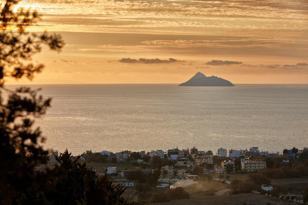 Orelia Cretan Deluxe Apartments Kamilari Luaran gambar